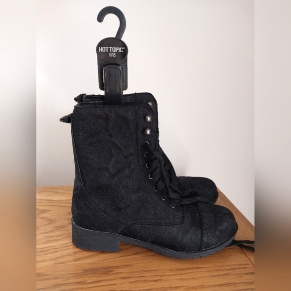 Hot Topic goth black lace covered combat boots - Picture 1 of 10